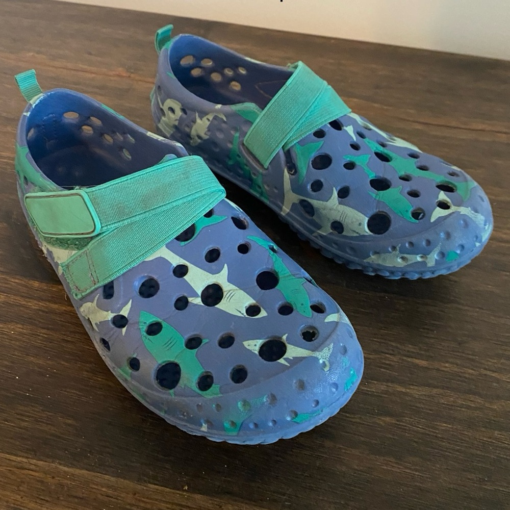 Western Chief Shark Shoes with Perforated Design